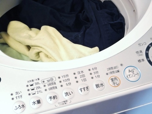 縦型洗濯機が脱水エラーは衣類の偏りが原因？簡単に防ぐ方法はこれ！